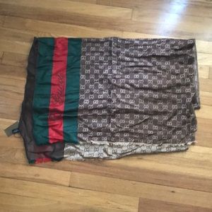 Gucci scarf